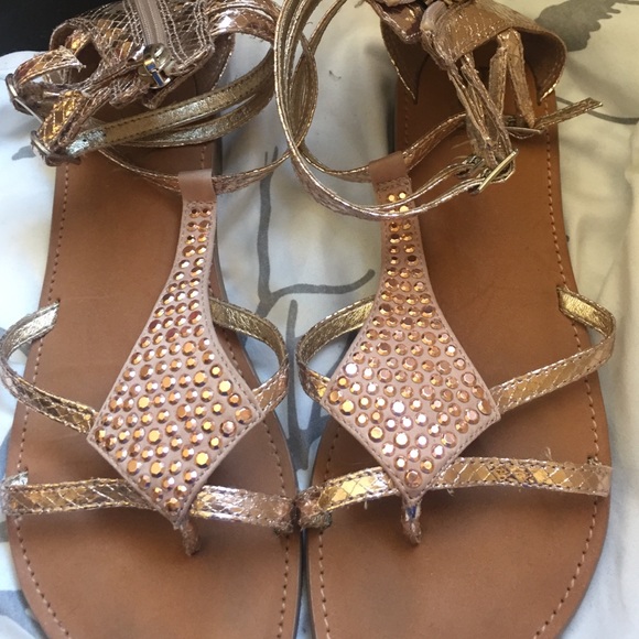 Sandals - Picture 4 of 4