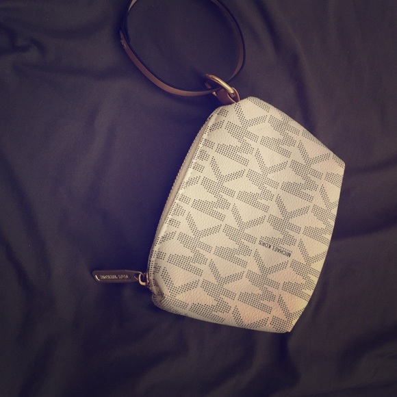 Michael Kors Wristlet