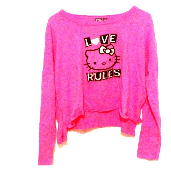 Super cute Hello Kitty sweater! Get Fall ready!
