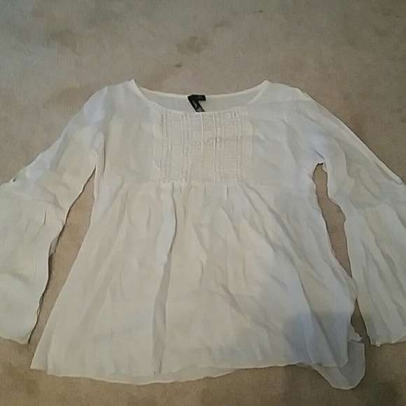 Super cute white top