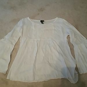 Super cute white top