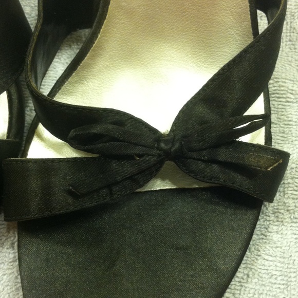 Heels - Picture 4 of 4