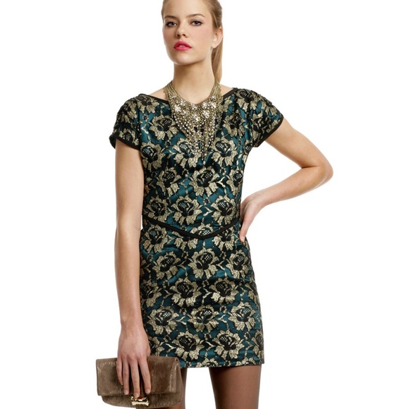 Radenroro Golden Leaf Teacup Dress
