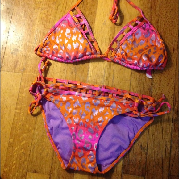 NWOT VS cheetah bathing suit💕