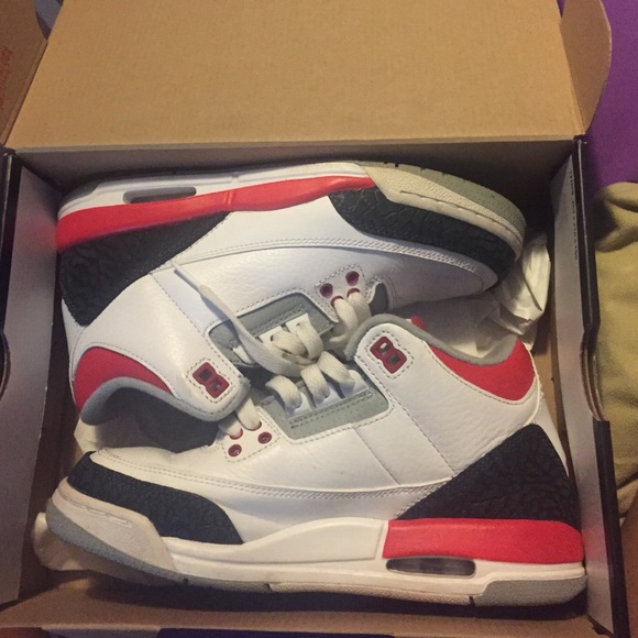 Jordan 13 retro varsity red black and white