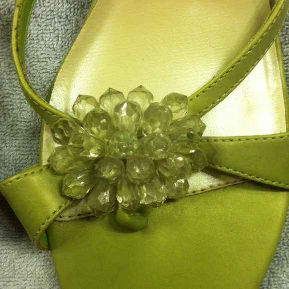 Heels - Picture 2 of 5