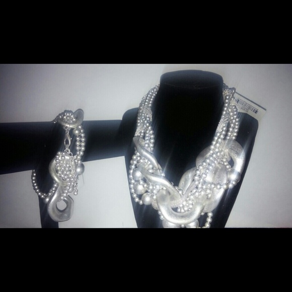 Hollywood necklace n bracelet