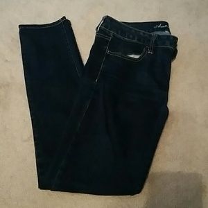 SOLD IN BUNDLE Dark wash AE jeggings