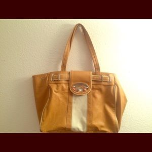 Kenneth Cole Reaction purse
