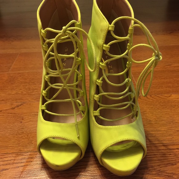 Hellllllo yellllow!!! Lace up heels! - Picture 2 of 3