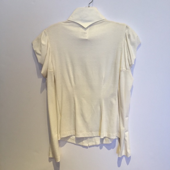 White long sleeve - Picture 2 of 4