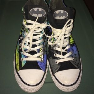 Limited edition "batman darkknight" converse