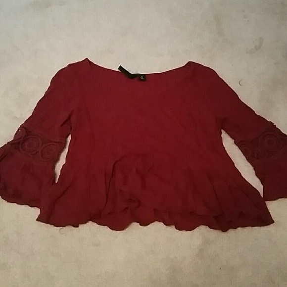 Maroon cropped top