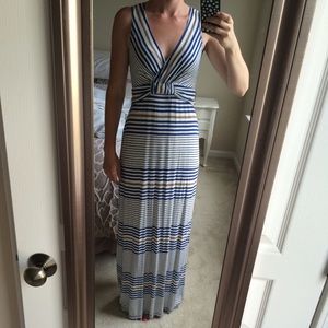 Cute maxi dress for tall ladies!