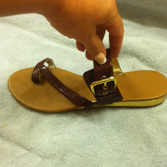 Sandels - Picture 2 of 4