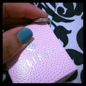 14K whitw gold diamond band