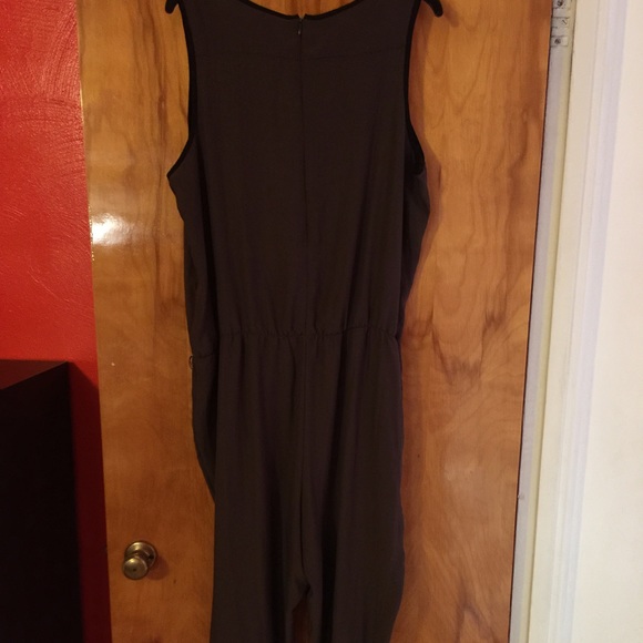 Army green jumper by apostrophe - Picture 3 of 4