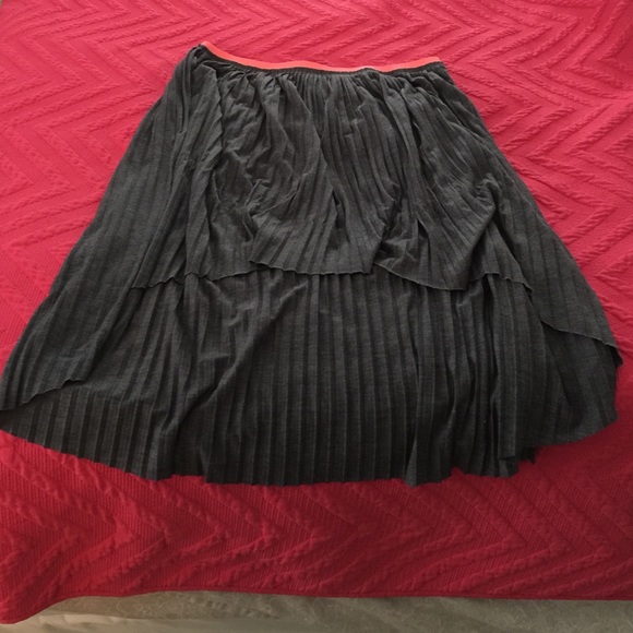 SALE TODAY ONLY!!!!!AE high low skirt