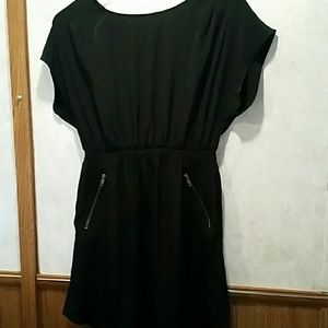 Black one clothing dress with zippers sz Large