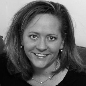 Meet your Posher, Kristin bond