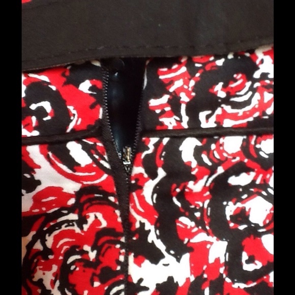 Grass Collection Belted Print Dress Red Black Sz 7 - Picture 4 of 4