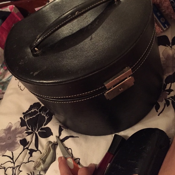 Storage - Picture 2 of 2