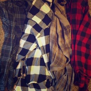 Set of 4 flannels