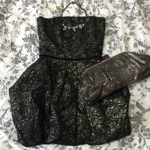 Rachel Zoe bubble dress with velvet waistbanding - Picture 3 of 4