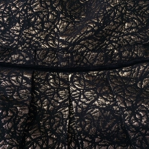 Rachel Zoe bubble dress with velvet waistbanding - Picture 4 of 4