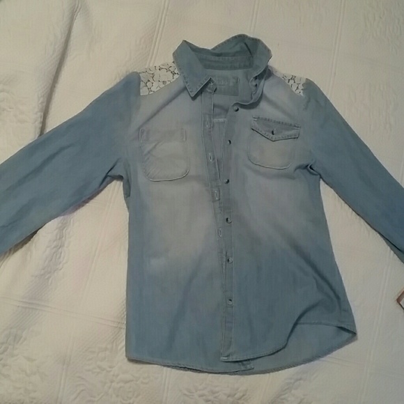 Lace & Denim jacket - Picture 2 of 4