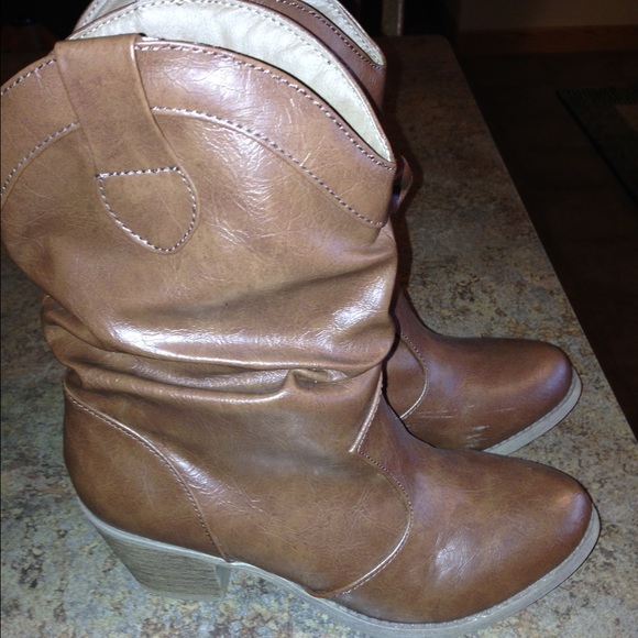 Mudd boots