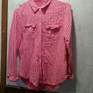 Hollister Pink Flannel long sleeve button up sz M