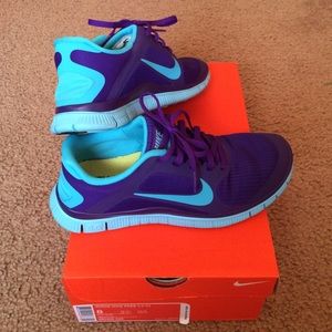 Purple and blue Nike free 4.0