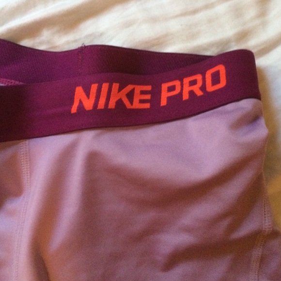 Nike Pros - Picture 3 of 3