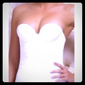 Corset. Brand new. 34b