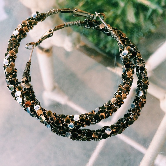 Earrings - Picture 2 of 4