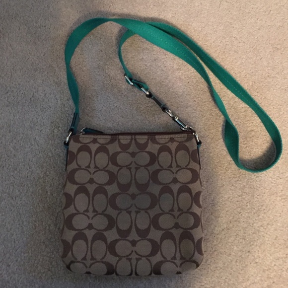 Coach Cross Body - Picture 2 of 2