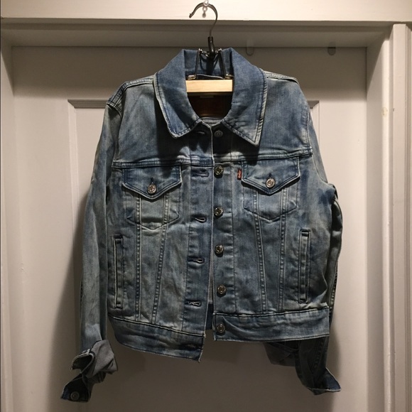 cropped denim jacket