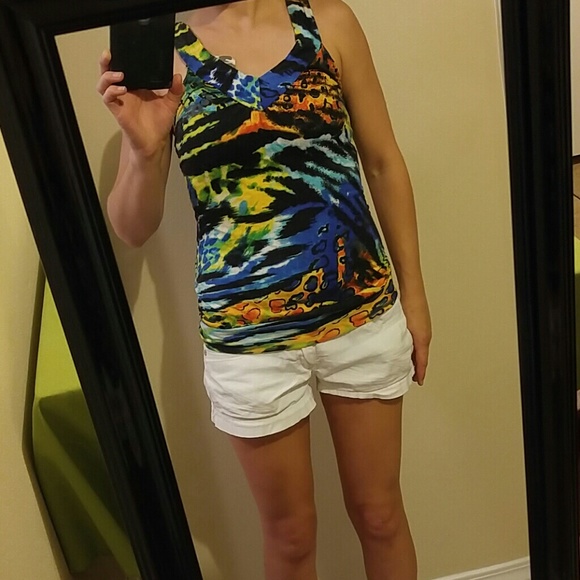 colored tank