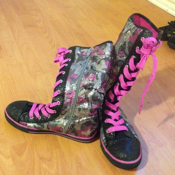 Sparkle tennis shoe boots