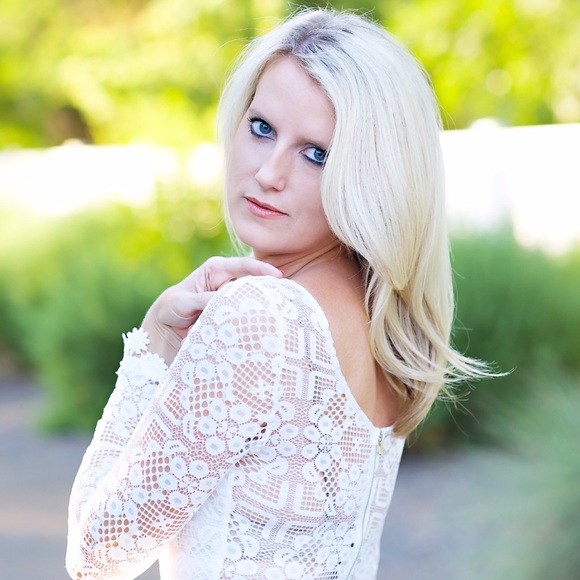 Meet your Posher, Kassie - Picture 2 of 2