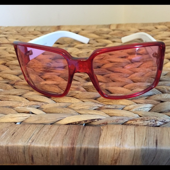 * SOLD* Authentic Gucci glasses - Picture 2 of 2