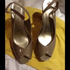Nine West Beige patent leather sling back pumps