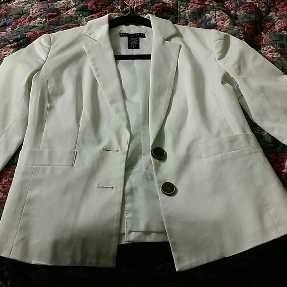 White coat LIMITED TIME ONLY