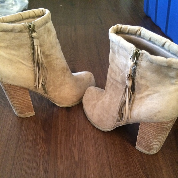 Booties - Picture 3 of 3