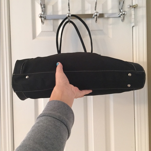 🚫SOLD🚫Kenneth Cole Reaction Black Nylon Shoulder - Picture 3 of 4