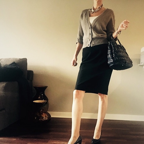 🔹Black Pencil Skirt🔹