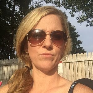 Meet your Posher, Bernadette