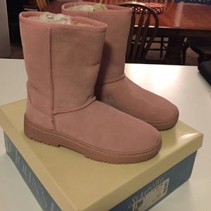 Suede boots