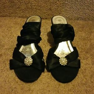 Peruvian ribbon lace up heals (Platanitos)